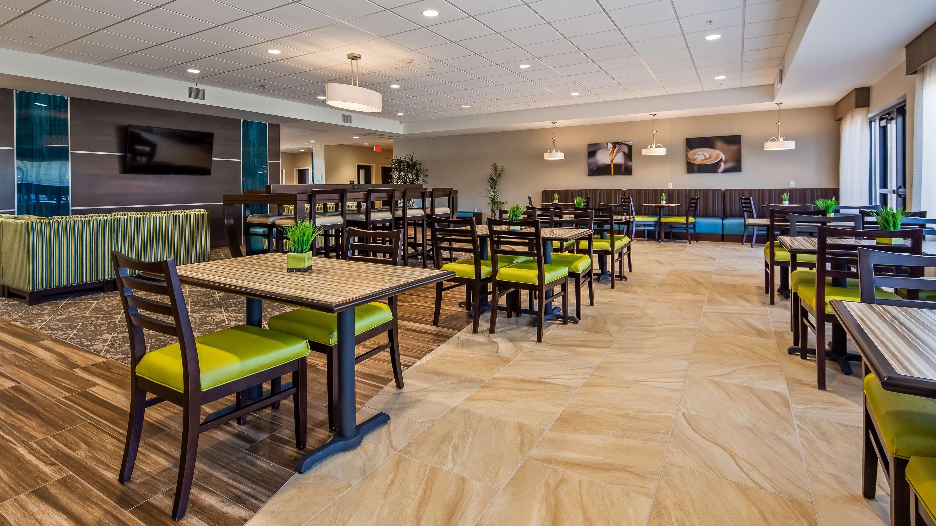 Best Western Plus Centralia Hotel & Suites Exteriör bild